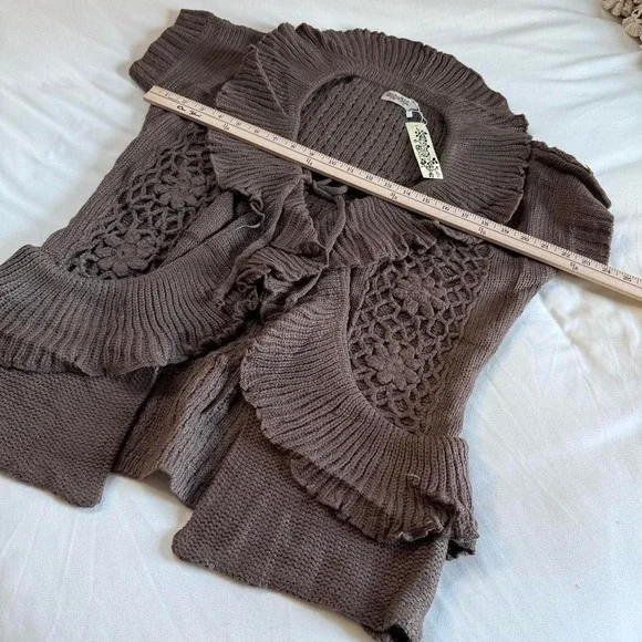 Y2K brown ruffle knit cardigan Sanjoy size large - Picture 3 of 4
